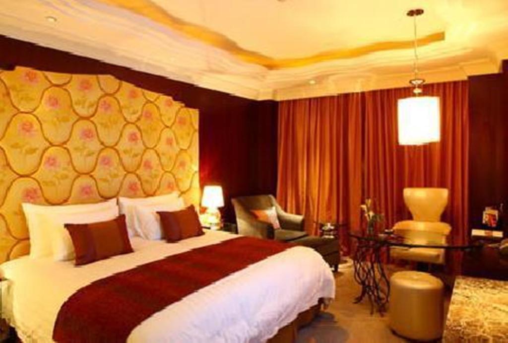 New Century Grand Hotel Ningbo Extérieur photo